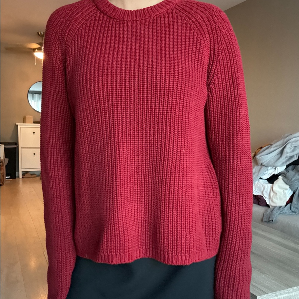 Quince Red Crew Neck Sweater with Ribbed Knit
